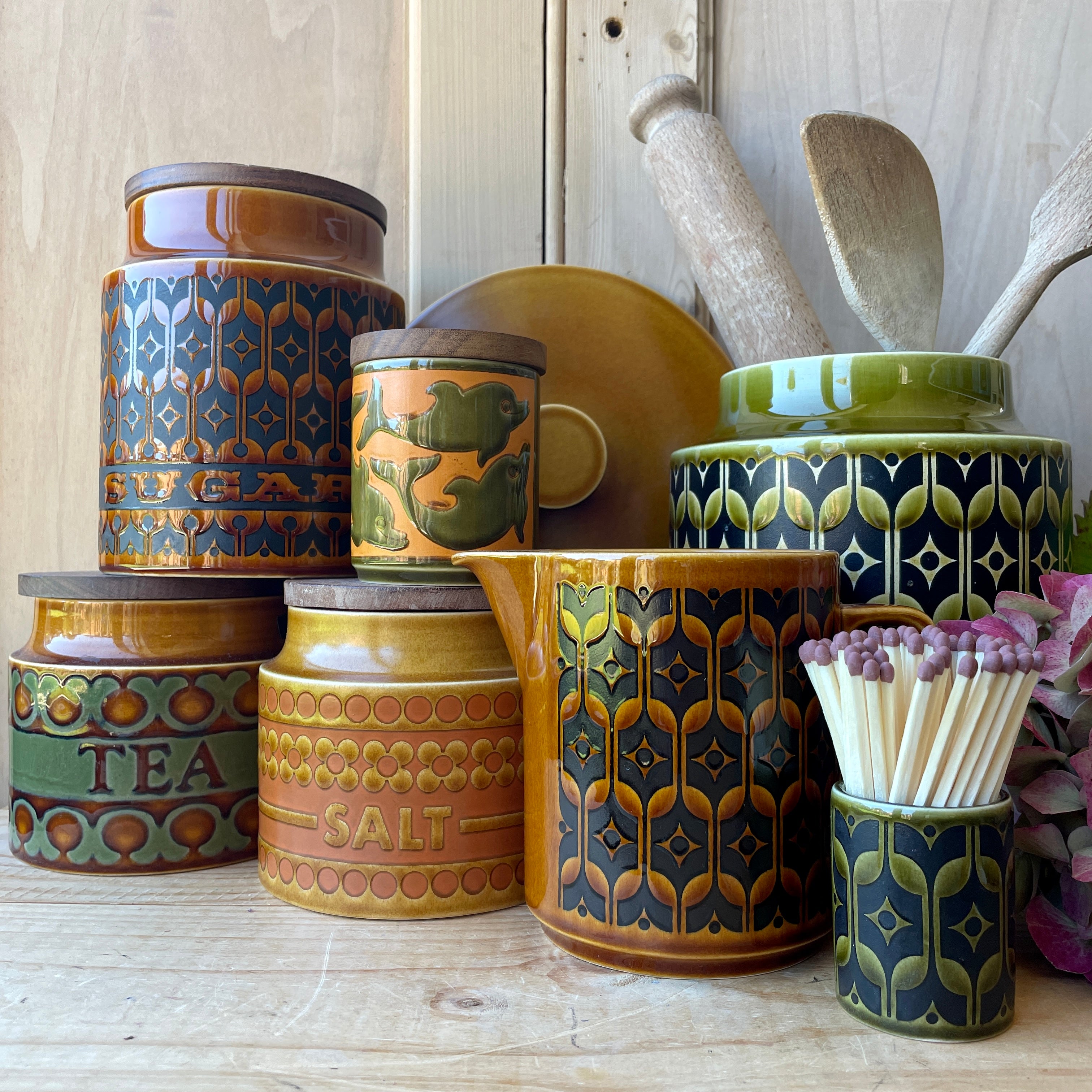 食器 HORNSEA  Vintage England 10 pieces Vintage Hornsea England Pottery Fleur Pattern Mug White Pale