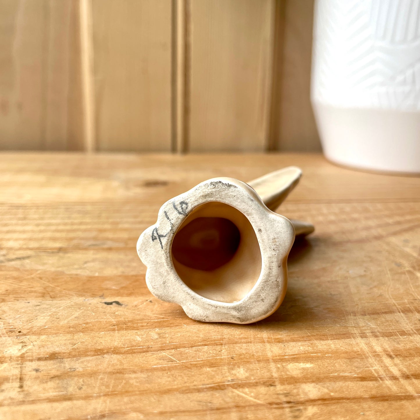 Sylvac Long Eared Rabbit Harry Hare model 1265