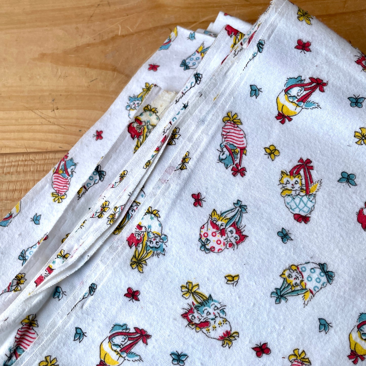 Vintage craft fabric per 1/2 metre