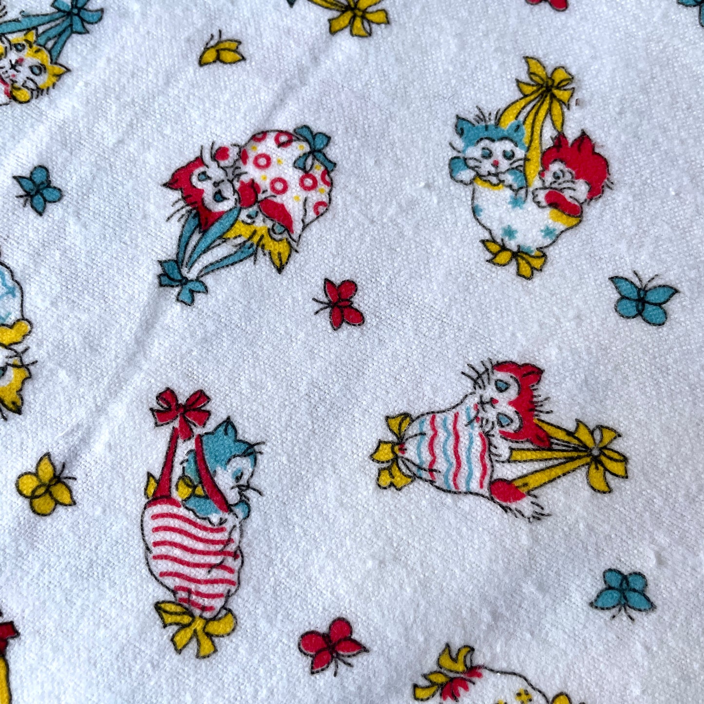 Vintage craft fabric per 1/2 metre
