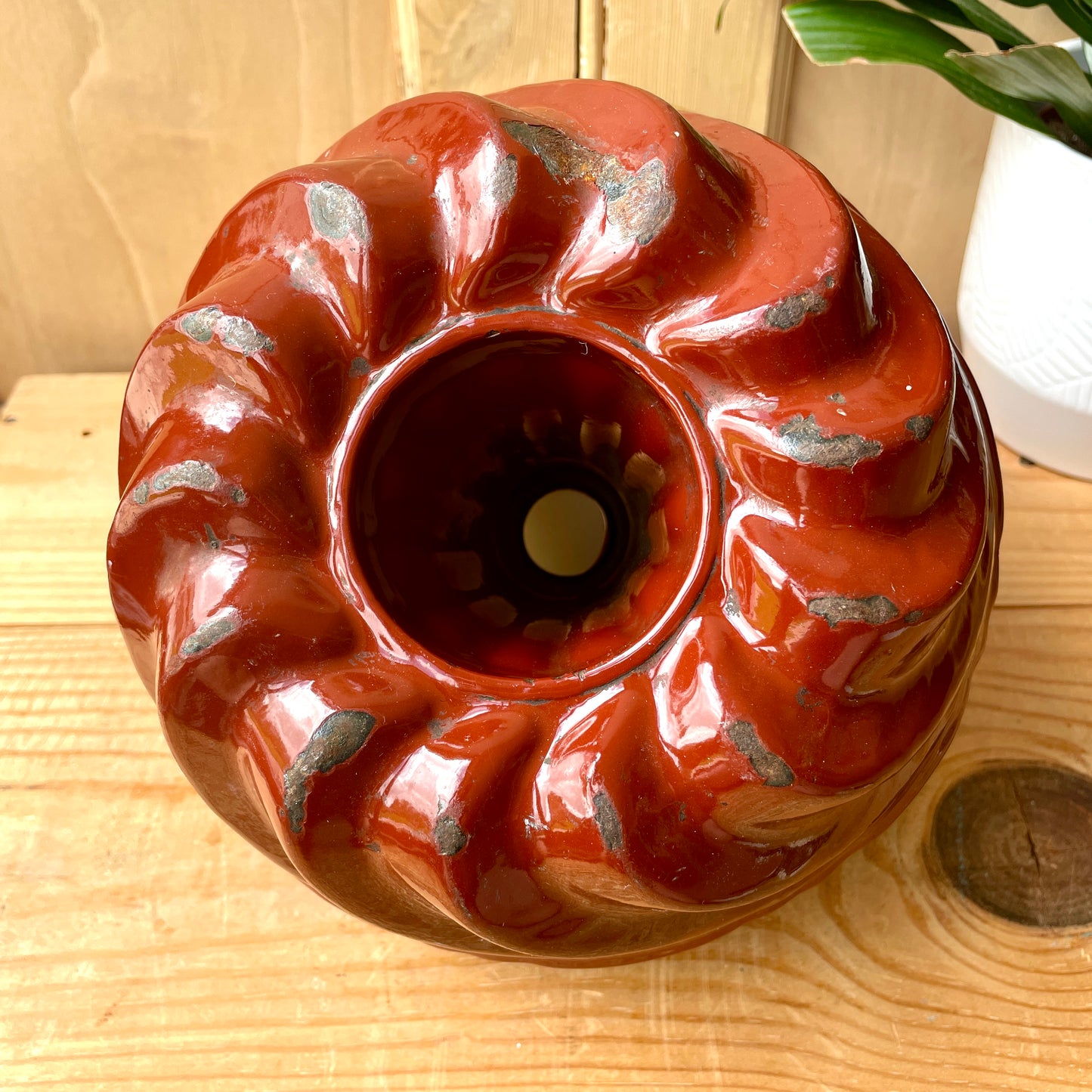 Vintage Large Red Enamel Bunt Tin