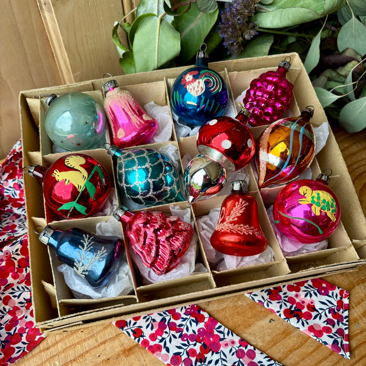 Twelve vintage baubles