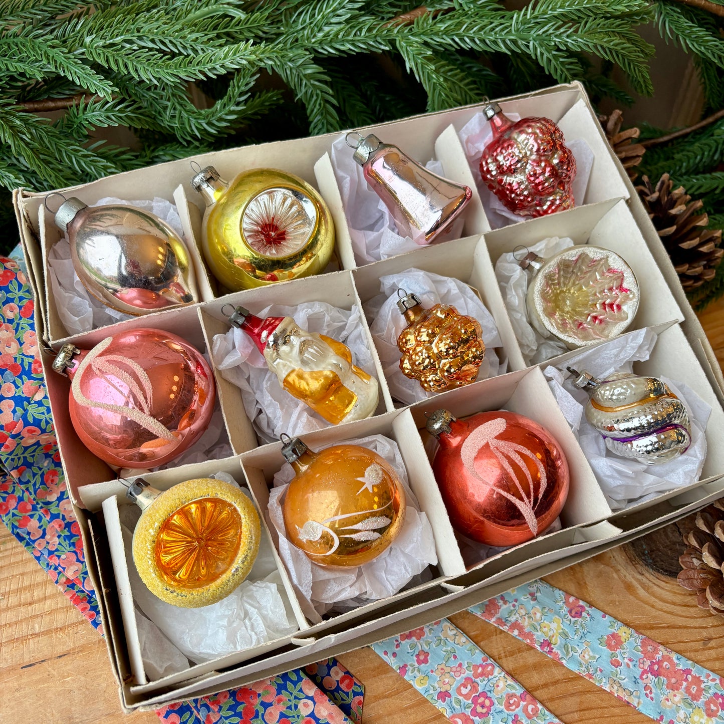 Twelve mixed pastel vintage baubles