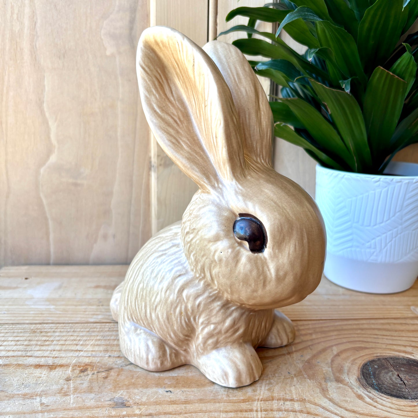 XL Sylvac Bunny model 1028