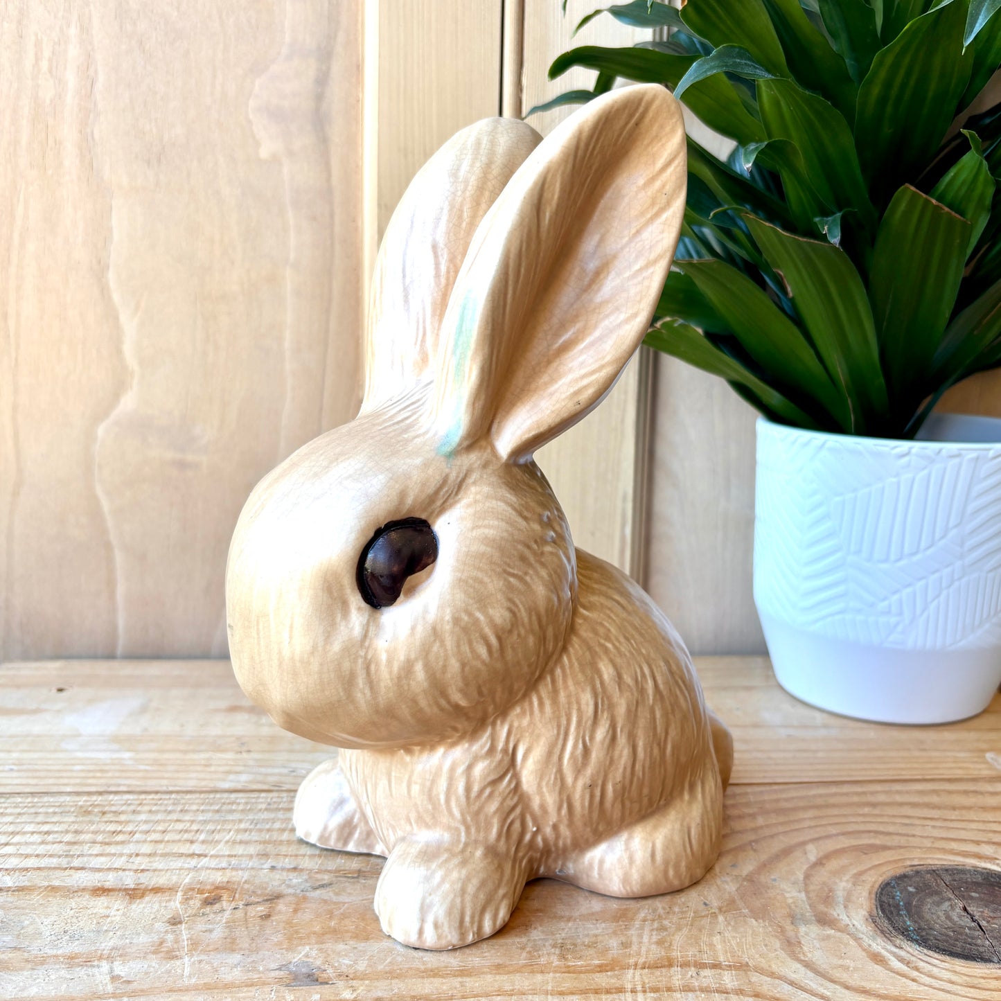 XL Sylvac Bunny model 1028