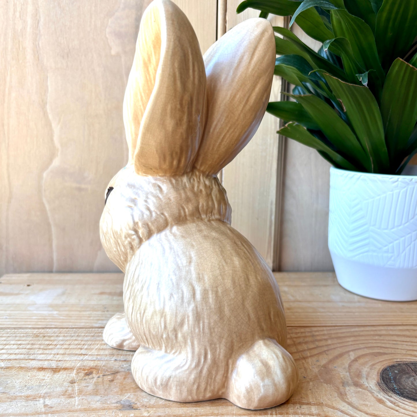 XL Sylvac Bunny model 1028