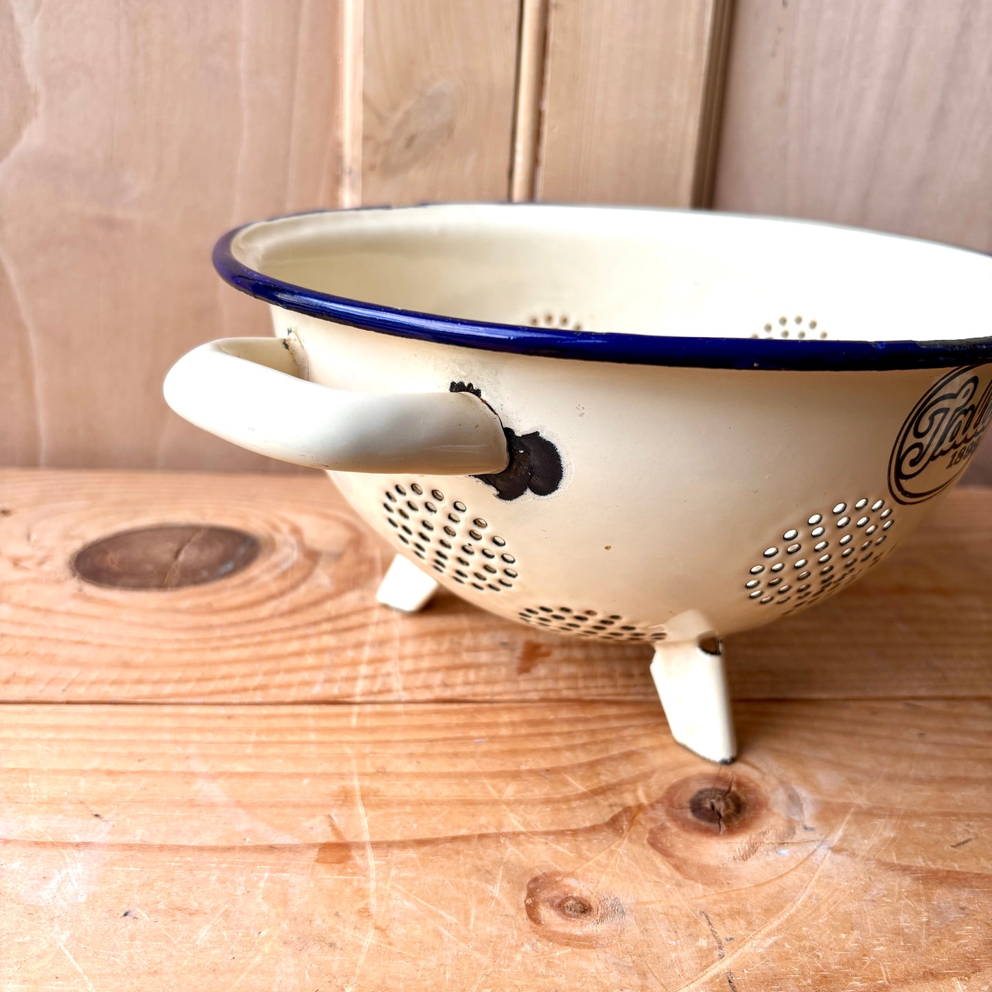 Vintage Enamel Tala Colander