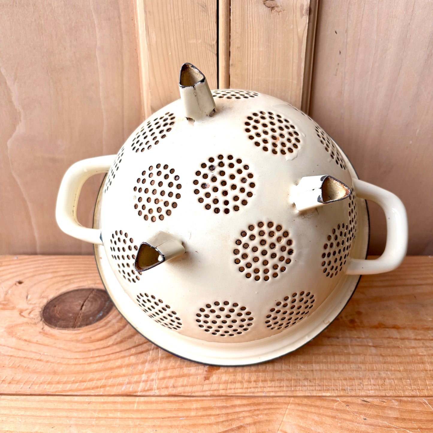 Vintage Enamel Tala Colander