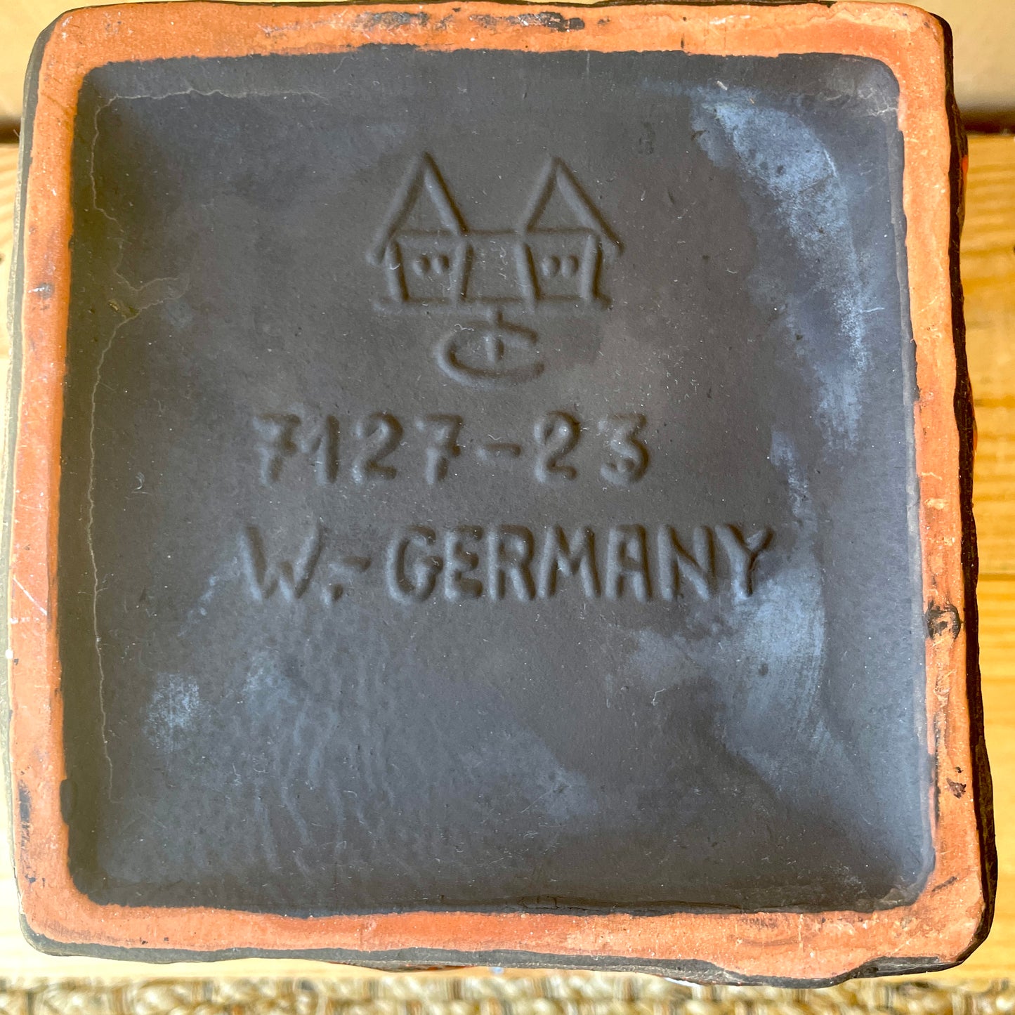 Very Rare West German Carsten Tonnieshof Vase 7127-23