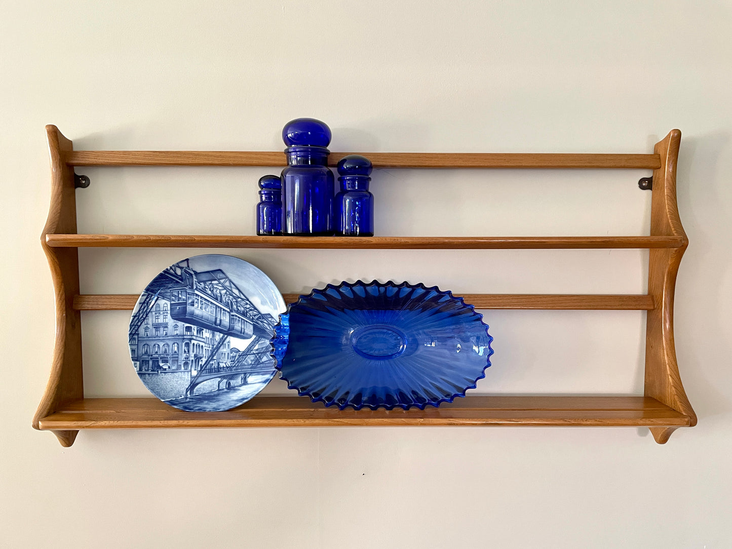 Ercol plate rack