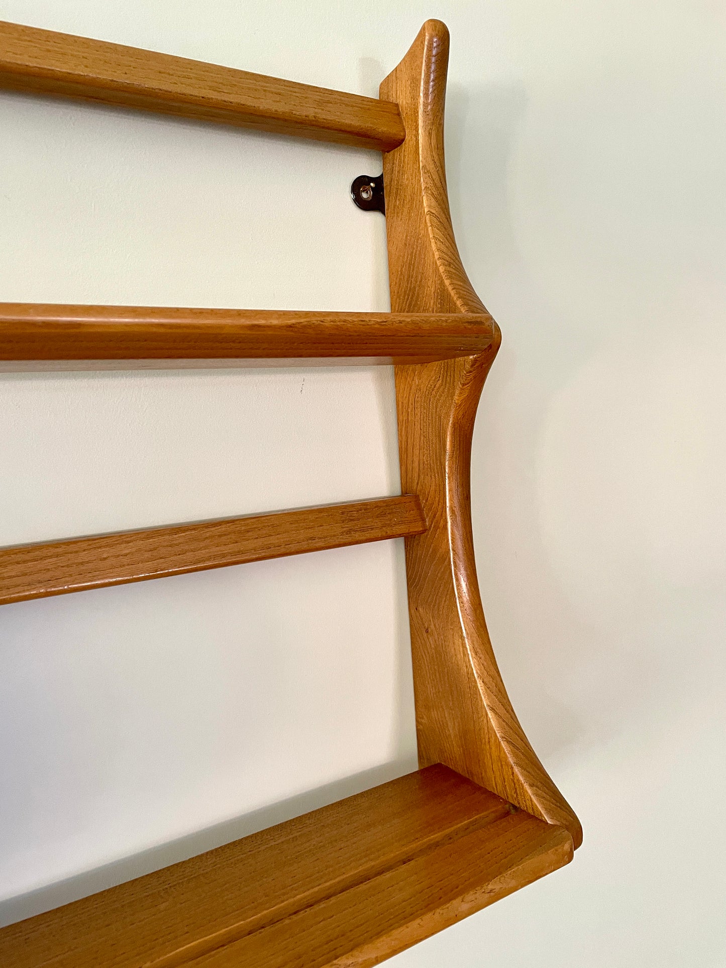 Ercol plate rack