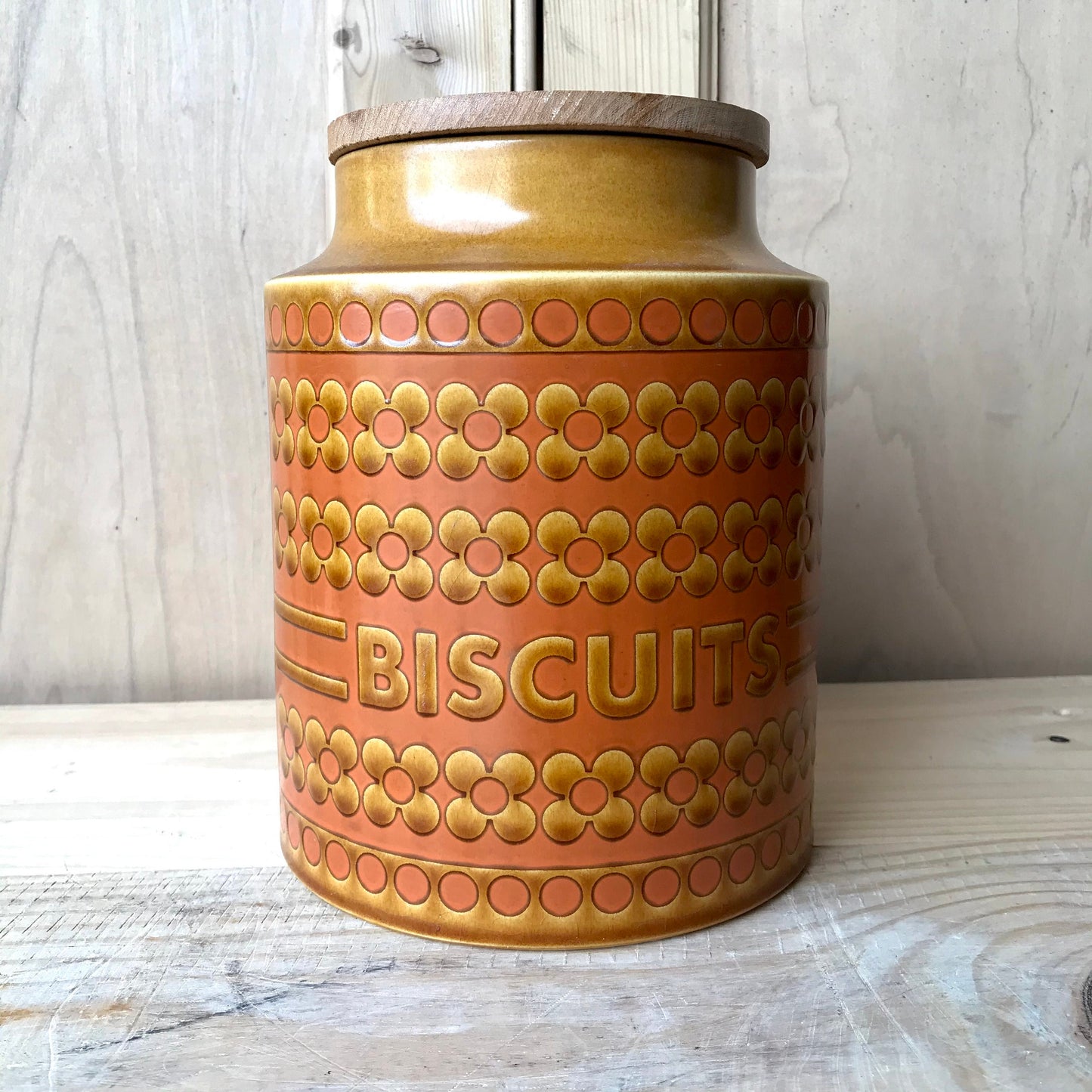 Hornsea Saffron storage jar