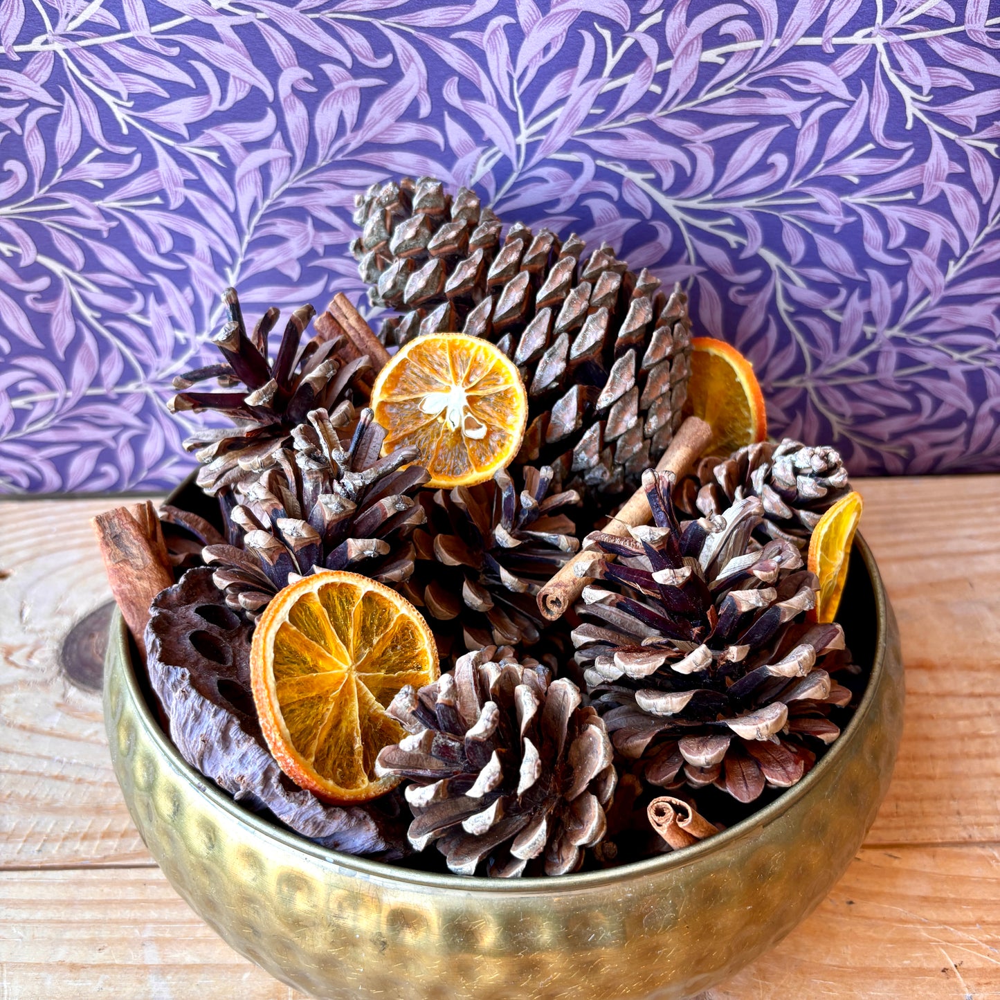 Winter Potpourri, Warming Christmas Scented Potpourri.