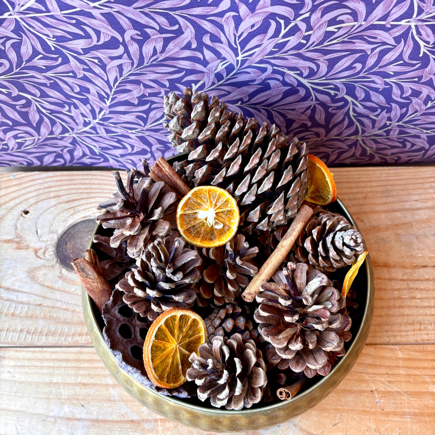 Winter Potpourri, Warming Christmas Scented Potpourri.
