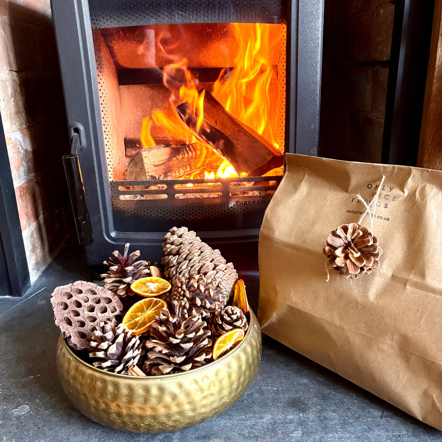 Winter Potpourri, Warming Christmas Scented Potpourri.