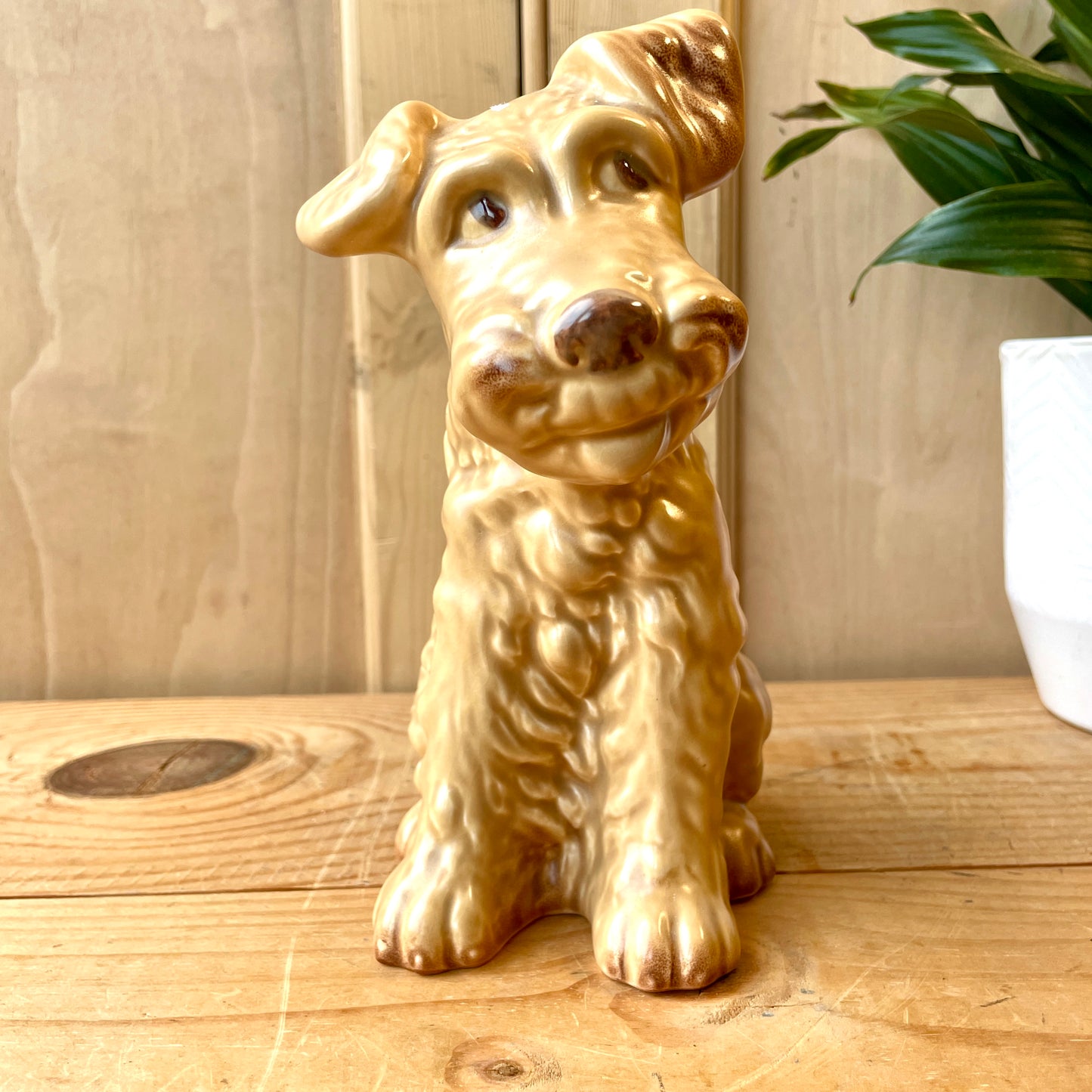Vintage Sylvac Beige Terrier model 1379