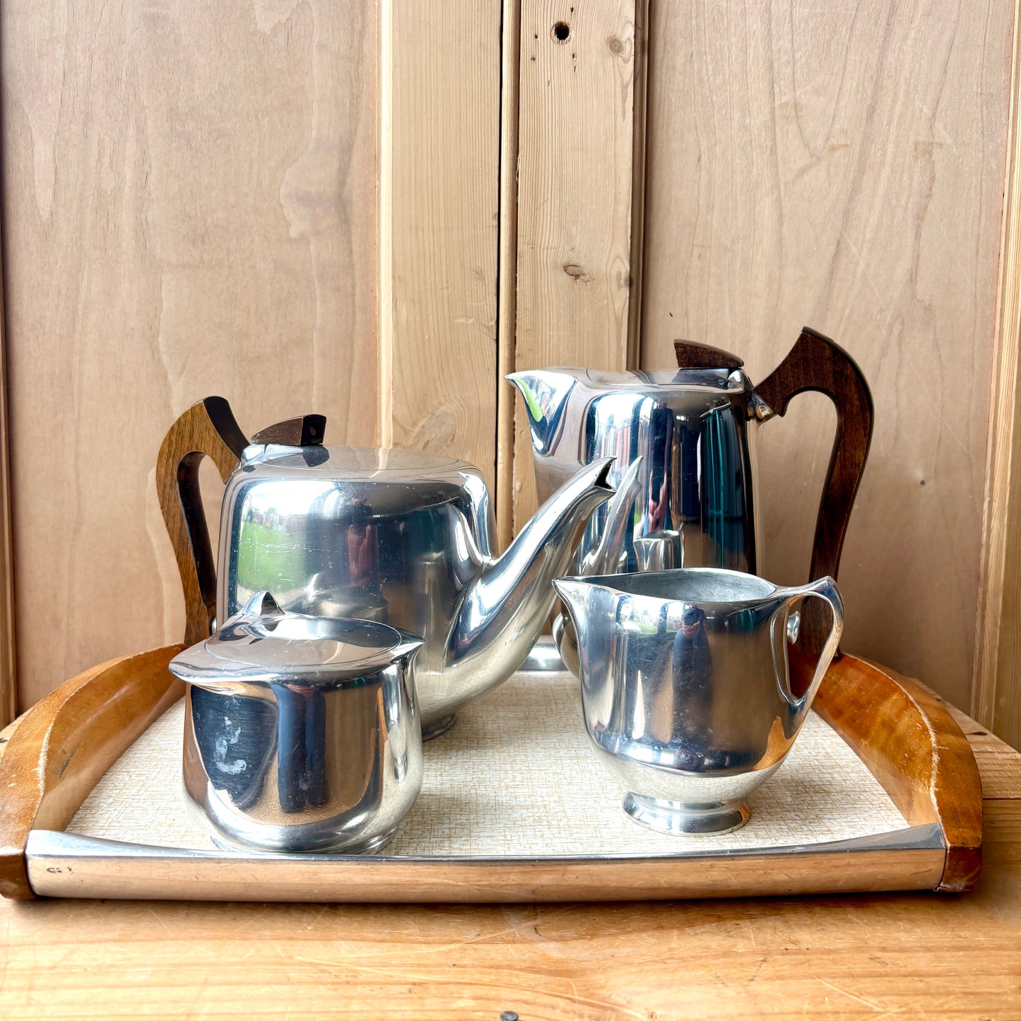 Picquot ware set