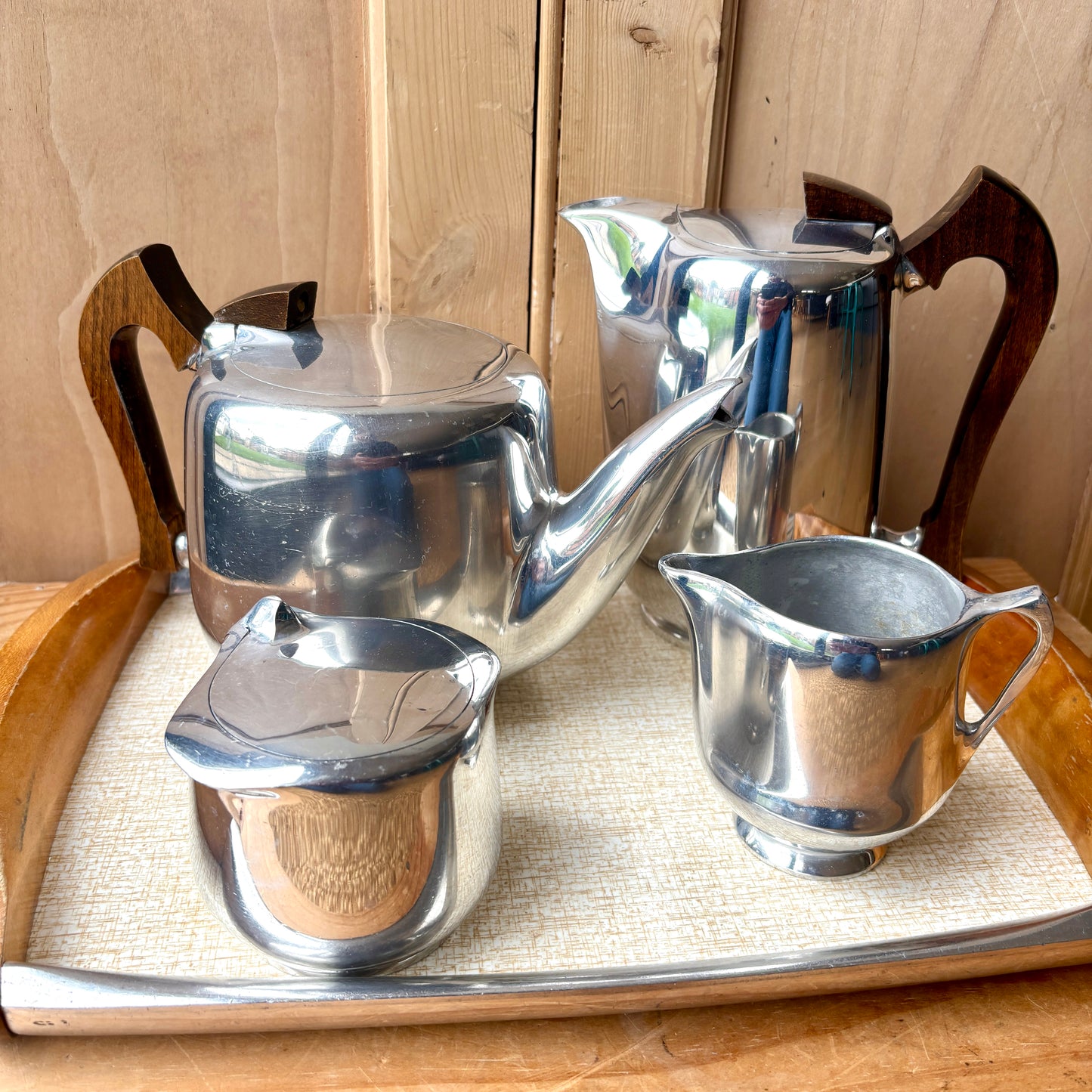 Picquot ware set
