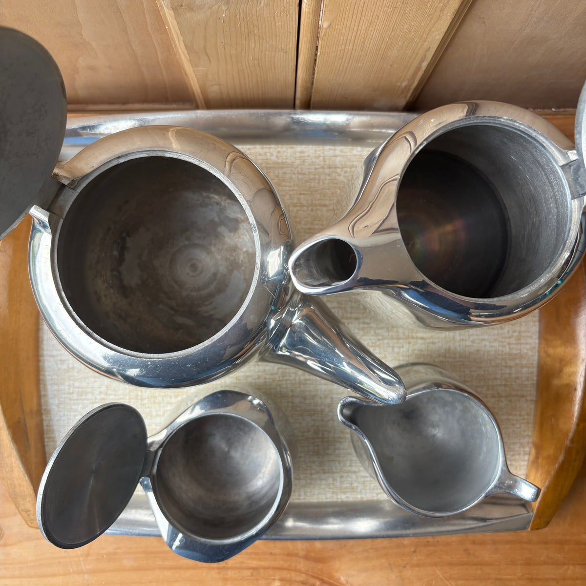 Picquot ware set