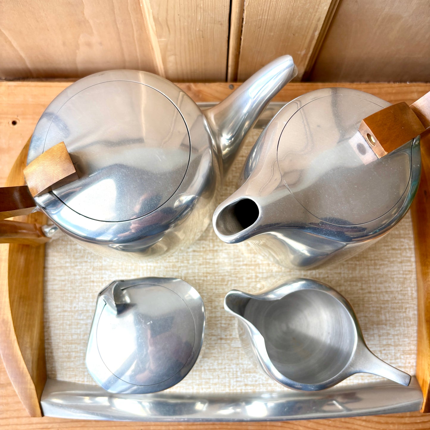 Picquot ware set