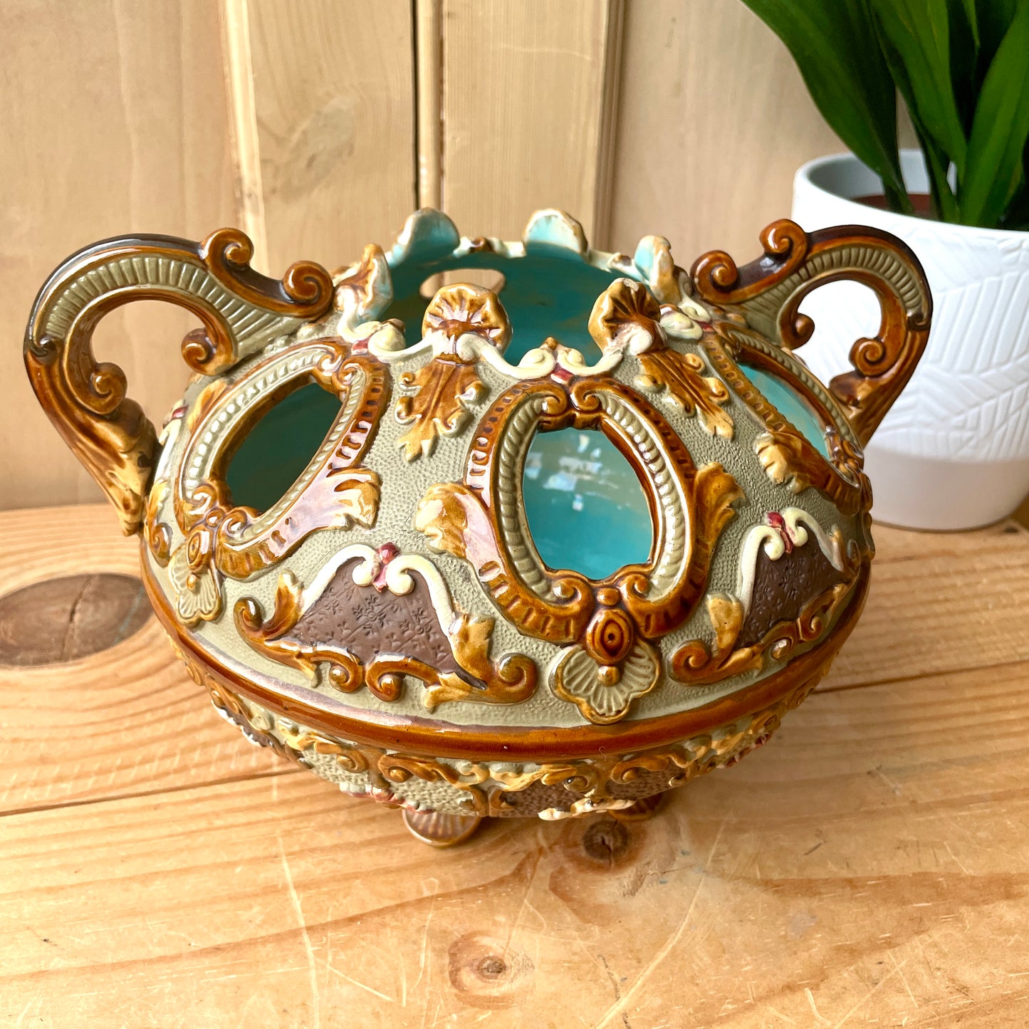 Antique Fine Majolica Centrepiece