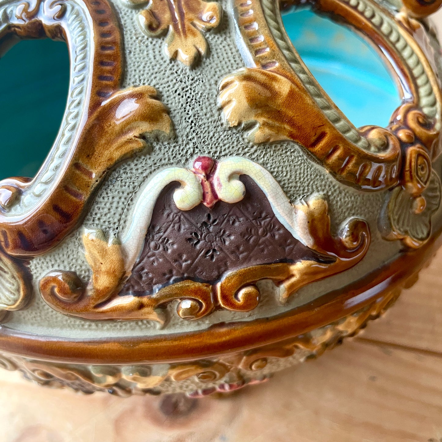 Antique Fine Majolica Centrepiece