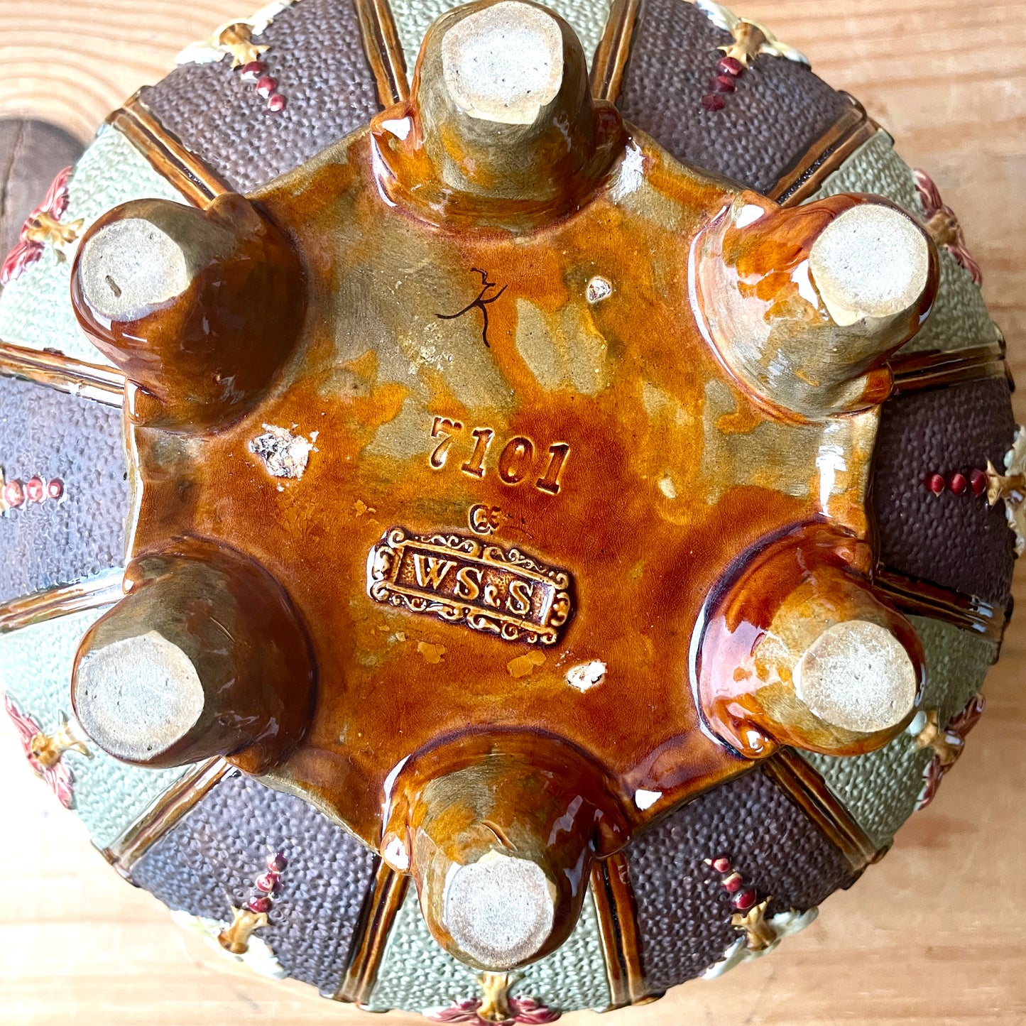 Antique Fine Majolica Centrepiece