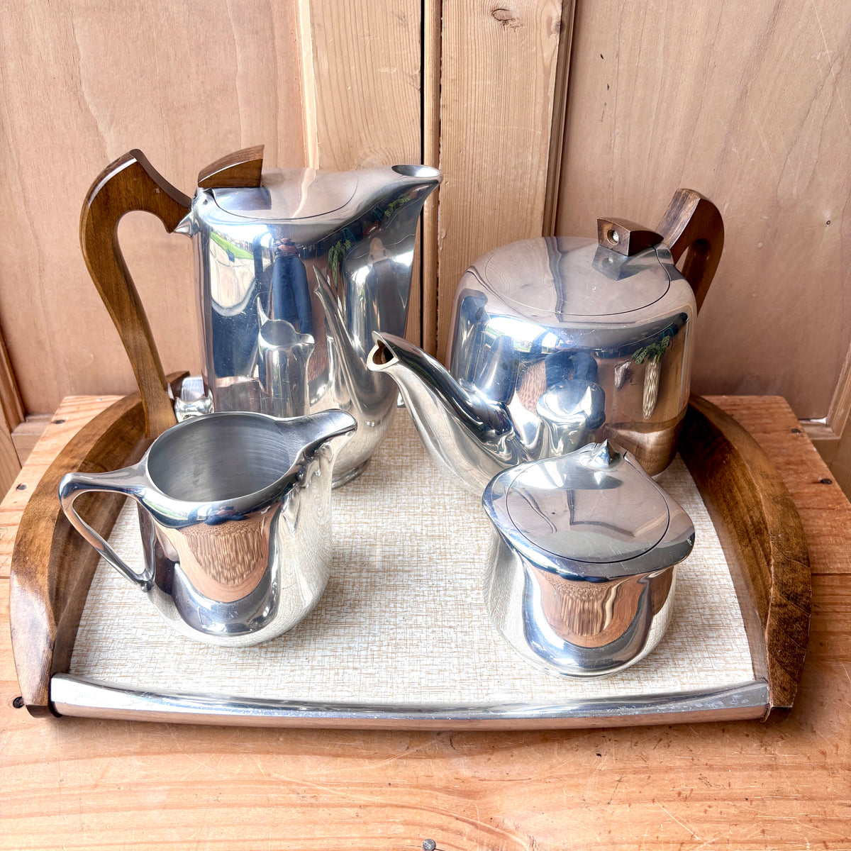 Picquot ware set