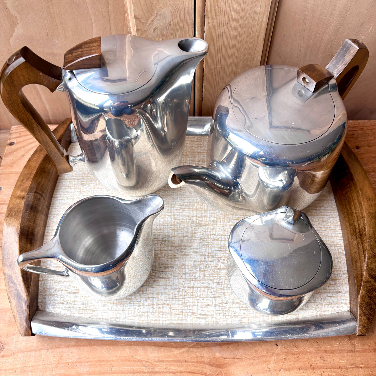 Picquot ware set