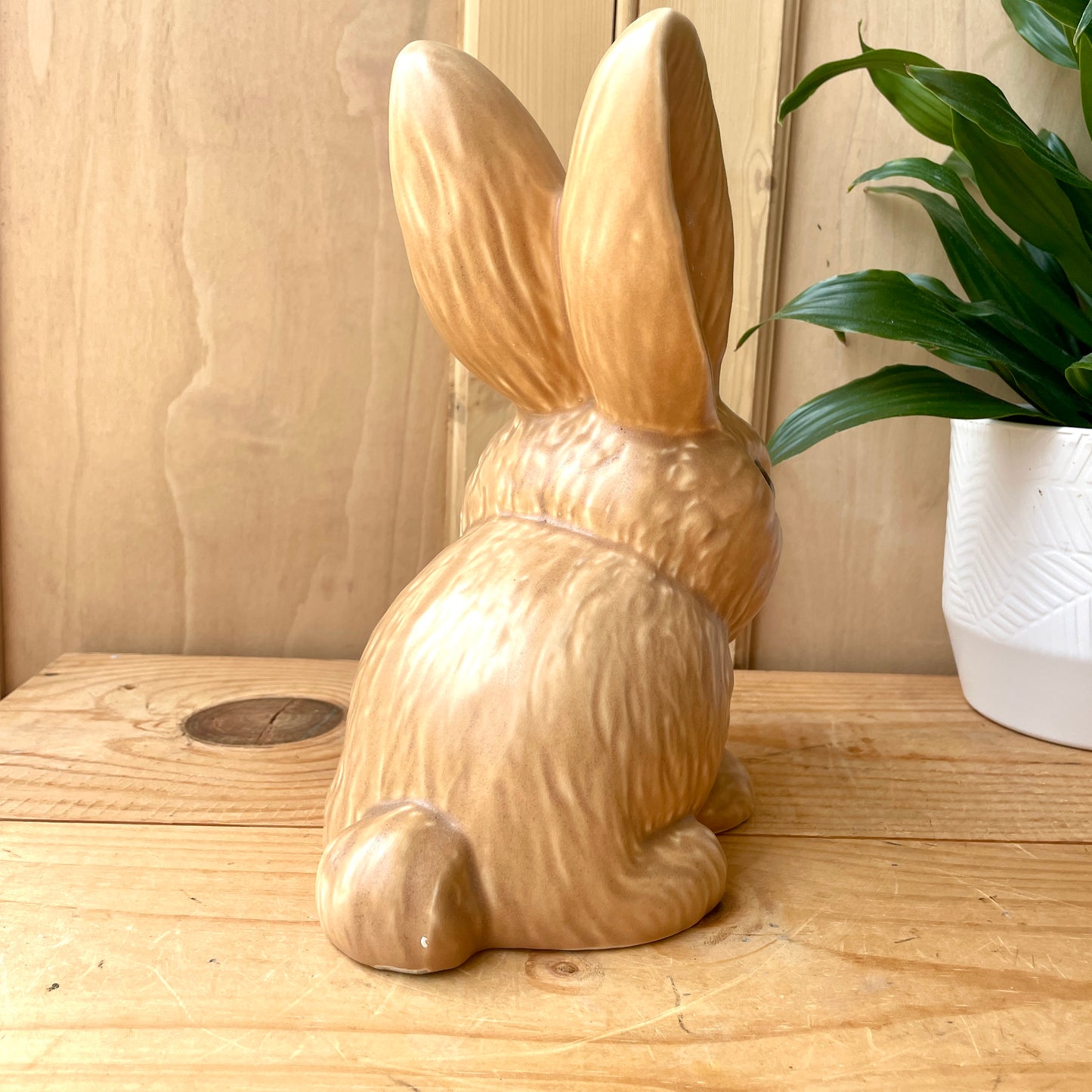 XL Sylvac Bunny model 1028