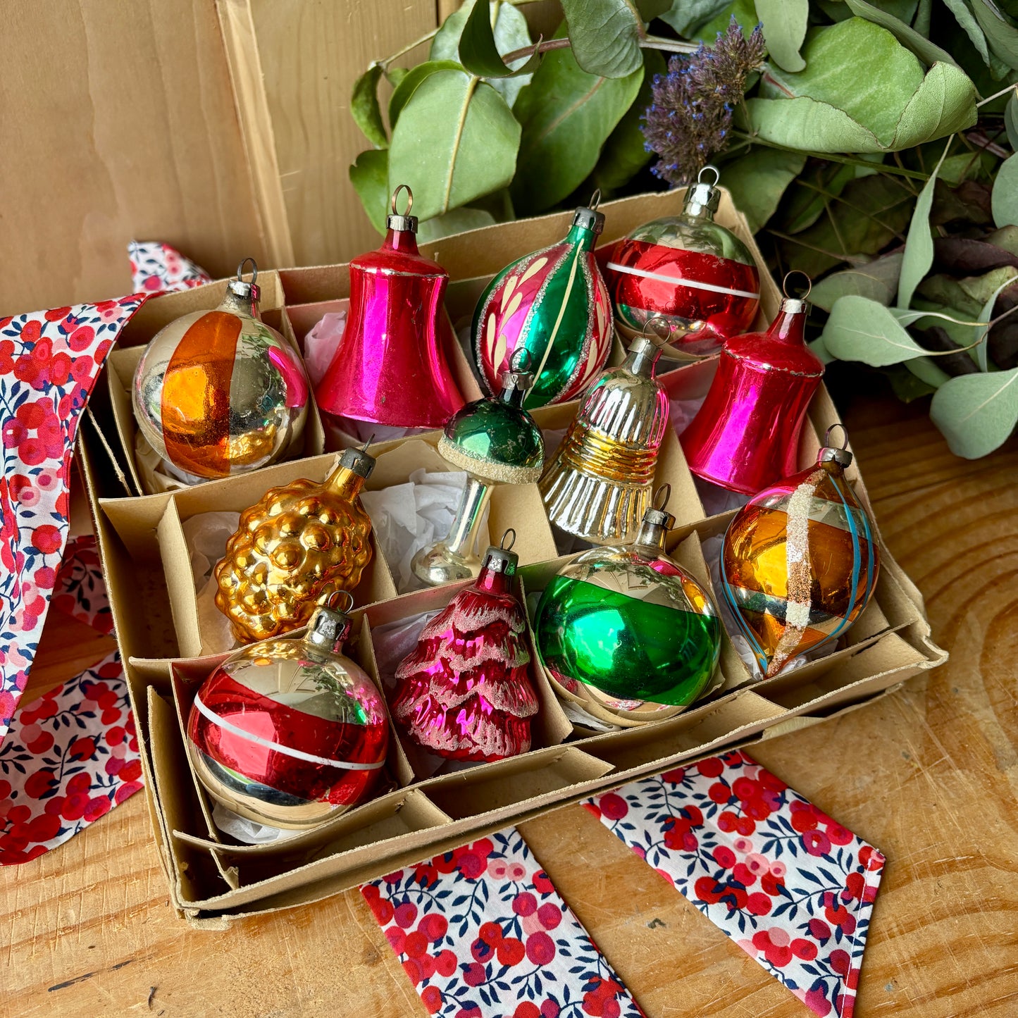 Twelve vintage baubles