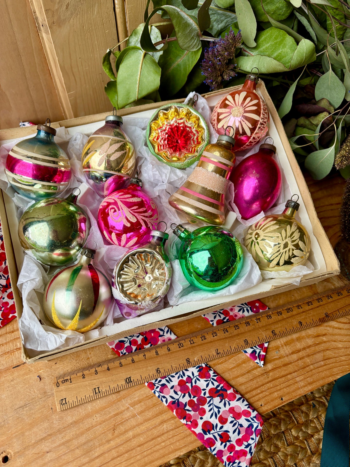 Twelve vintage baubles