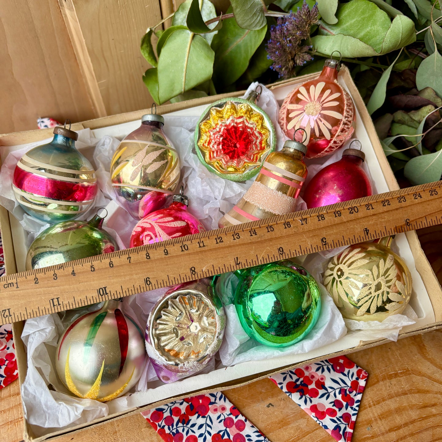 Twelve vintage baubles