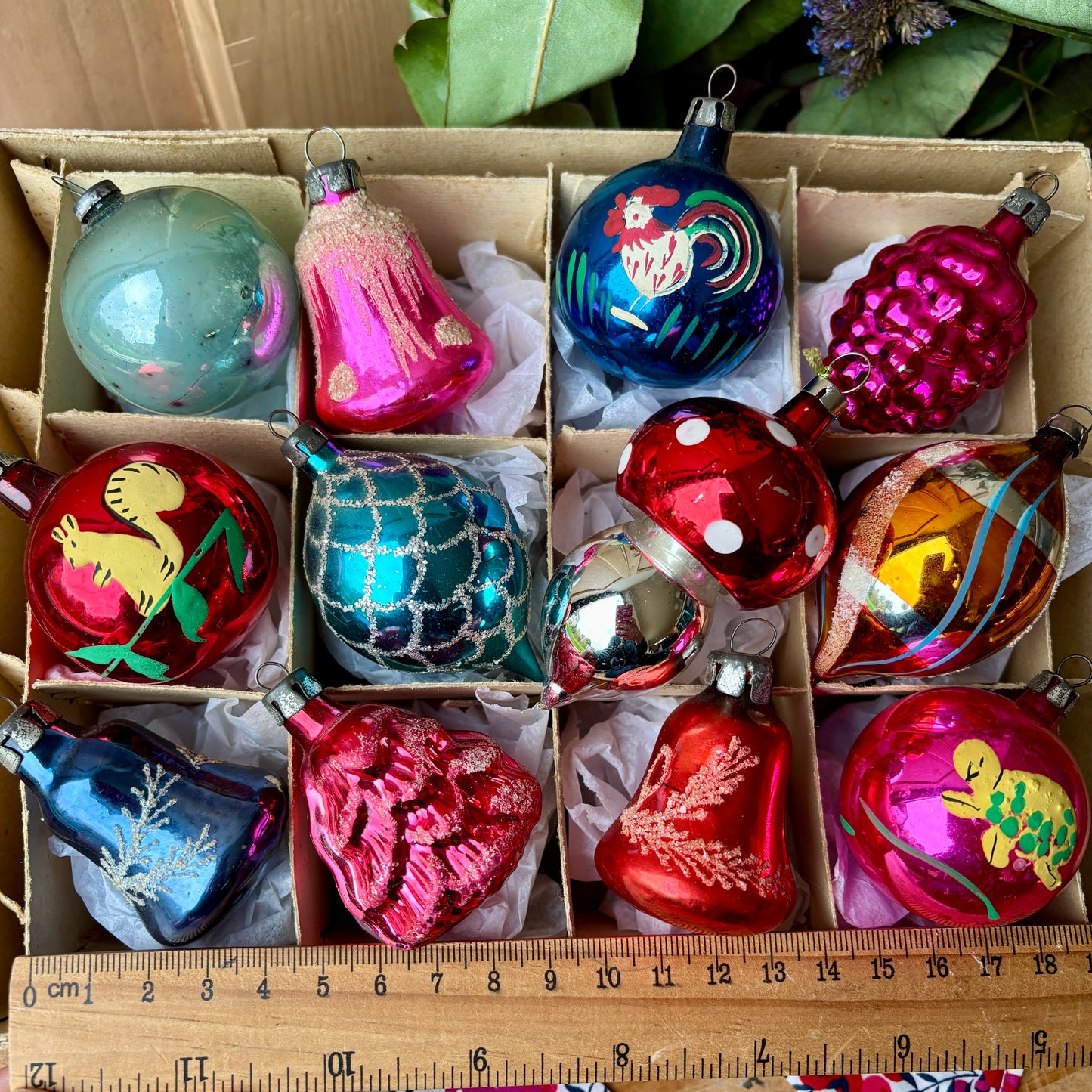 Twelve vintage baubles