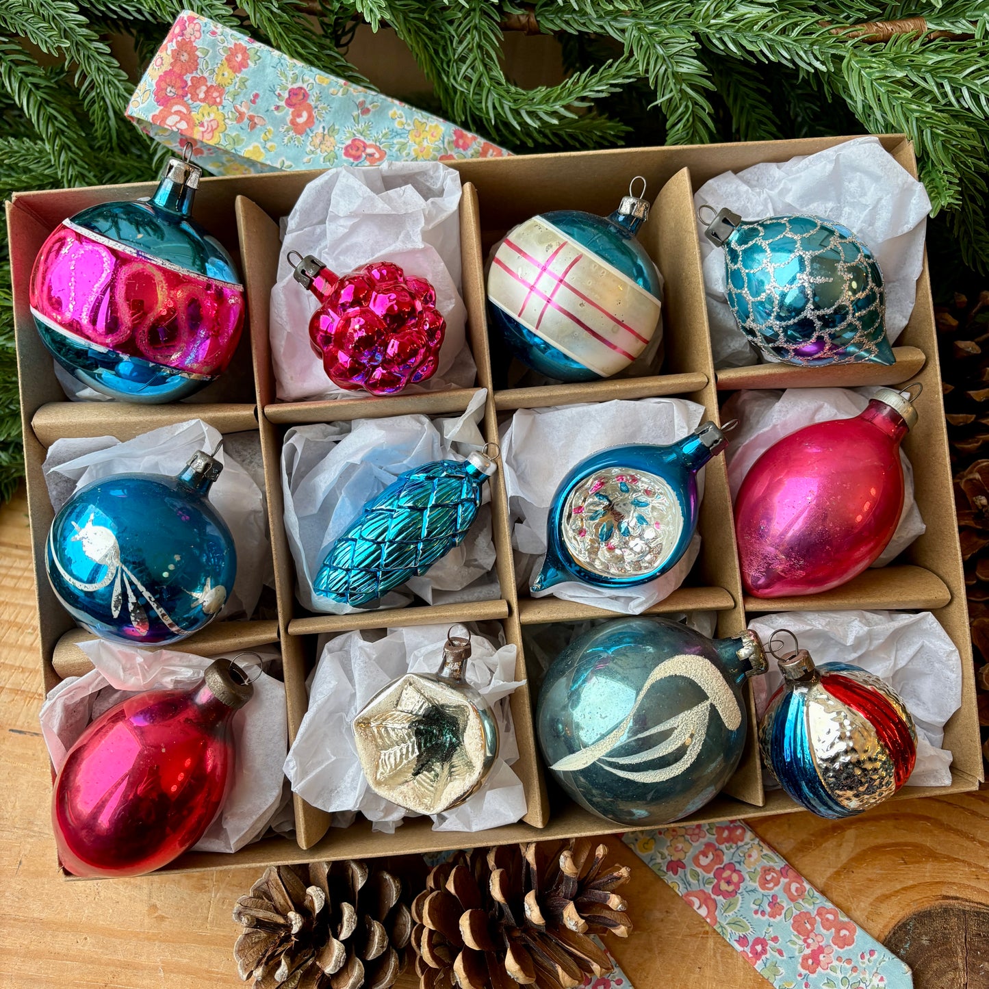 Twelve mixed vintage baubles