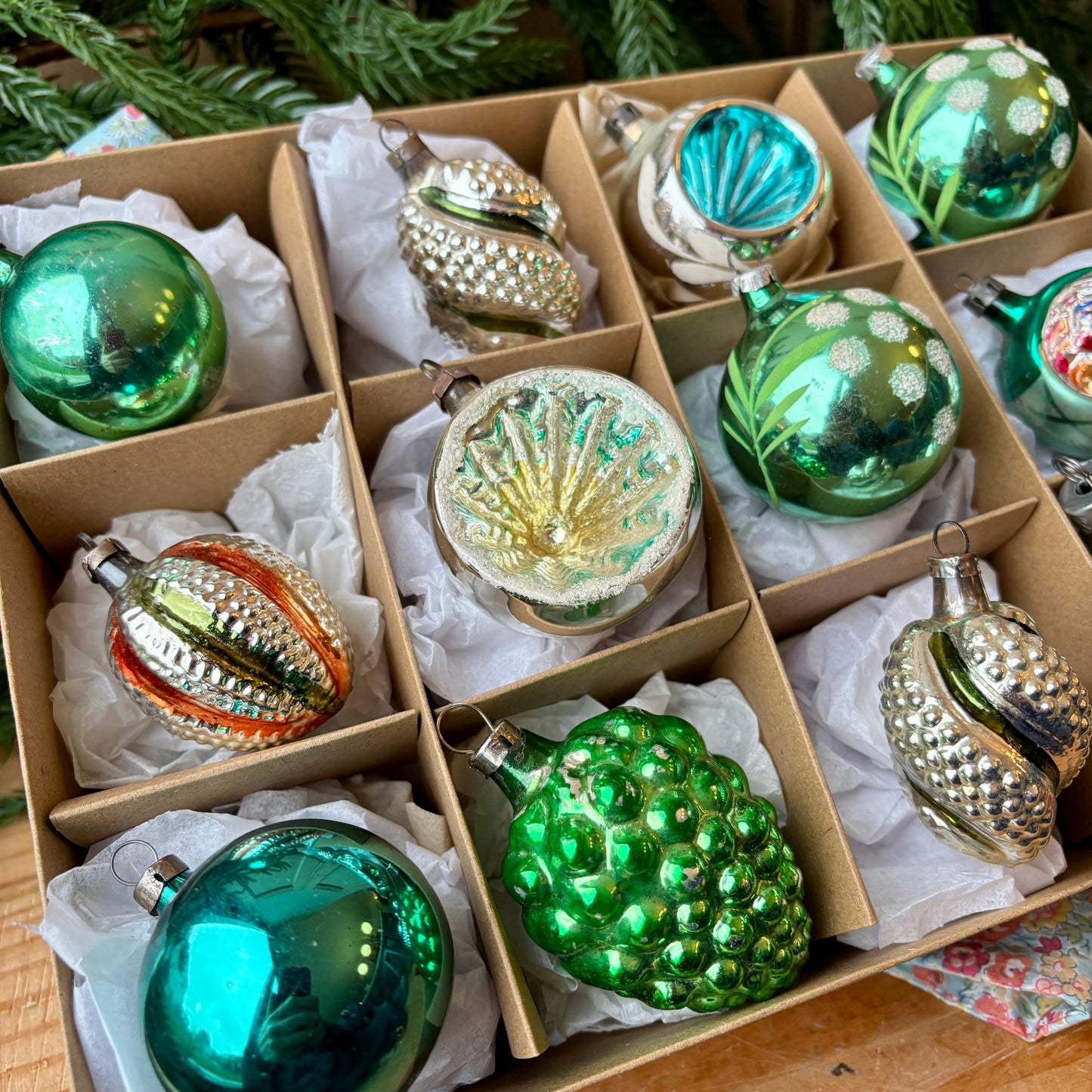 Twelve mixed vintage baubles