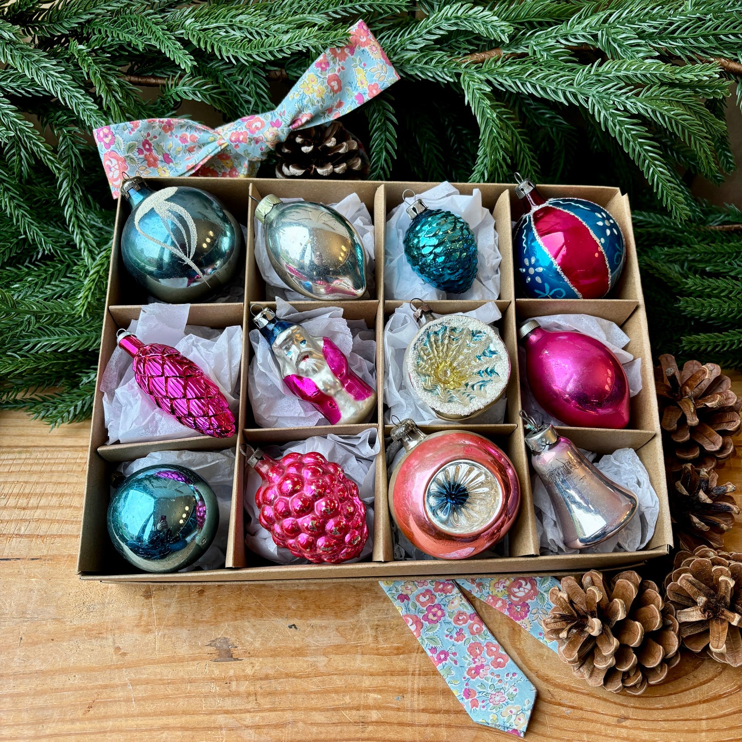 Twelve pink and blue vintage baubles