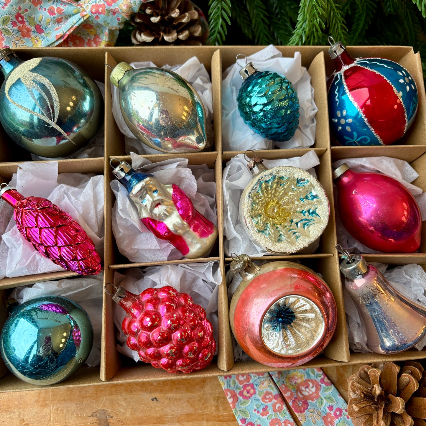 Twelve pink and blue vintage baubles