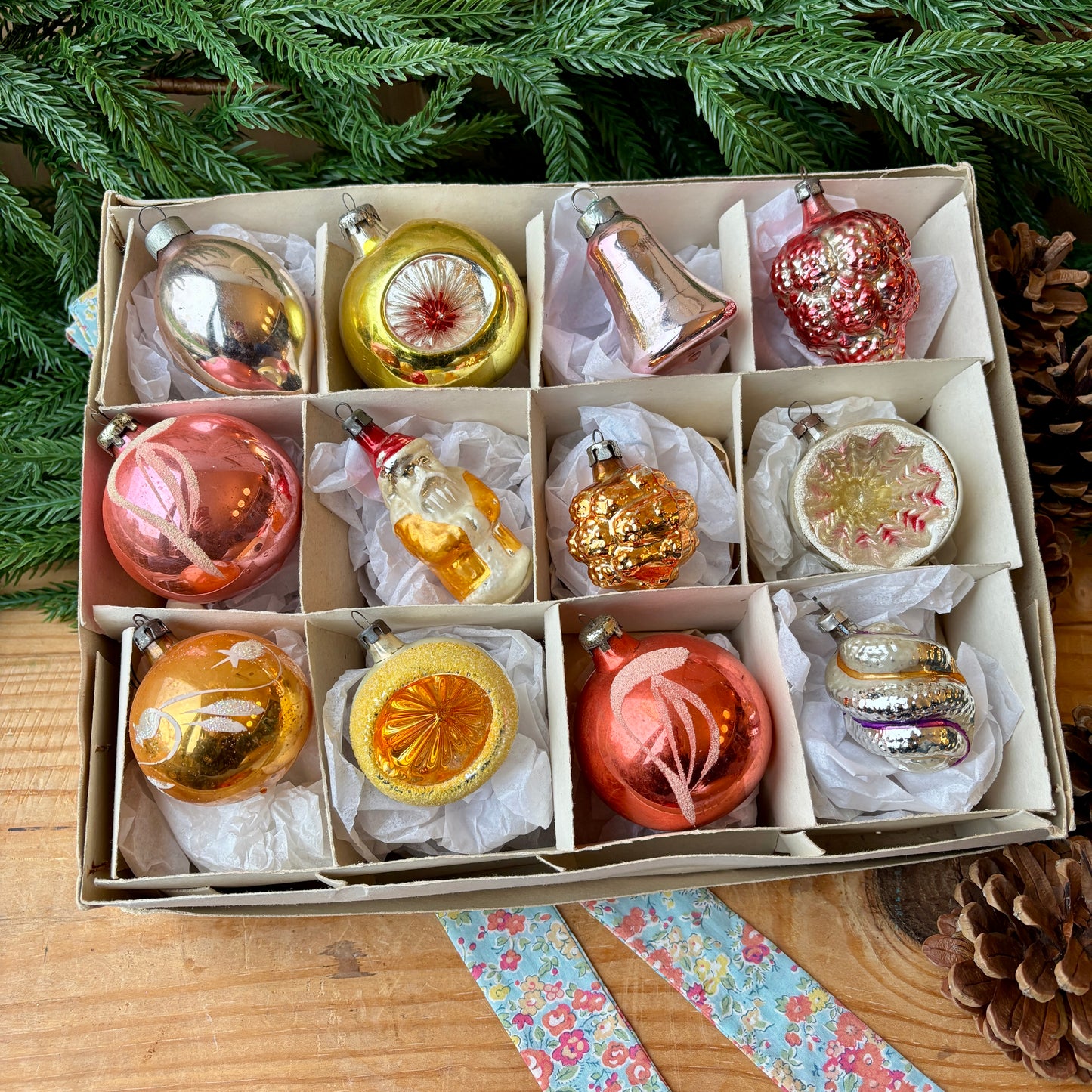 Twelve mixed pastel vintage baubles
