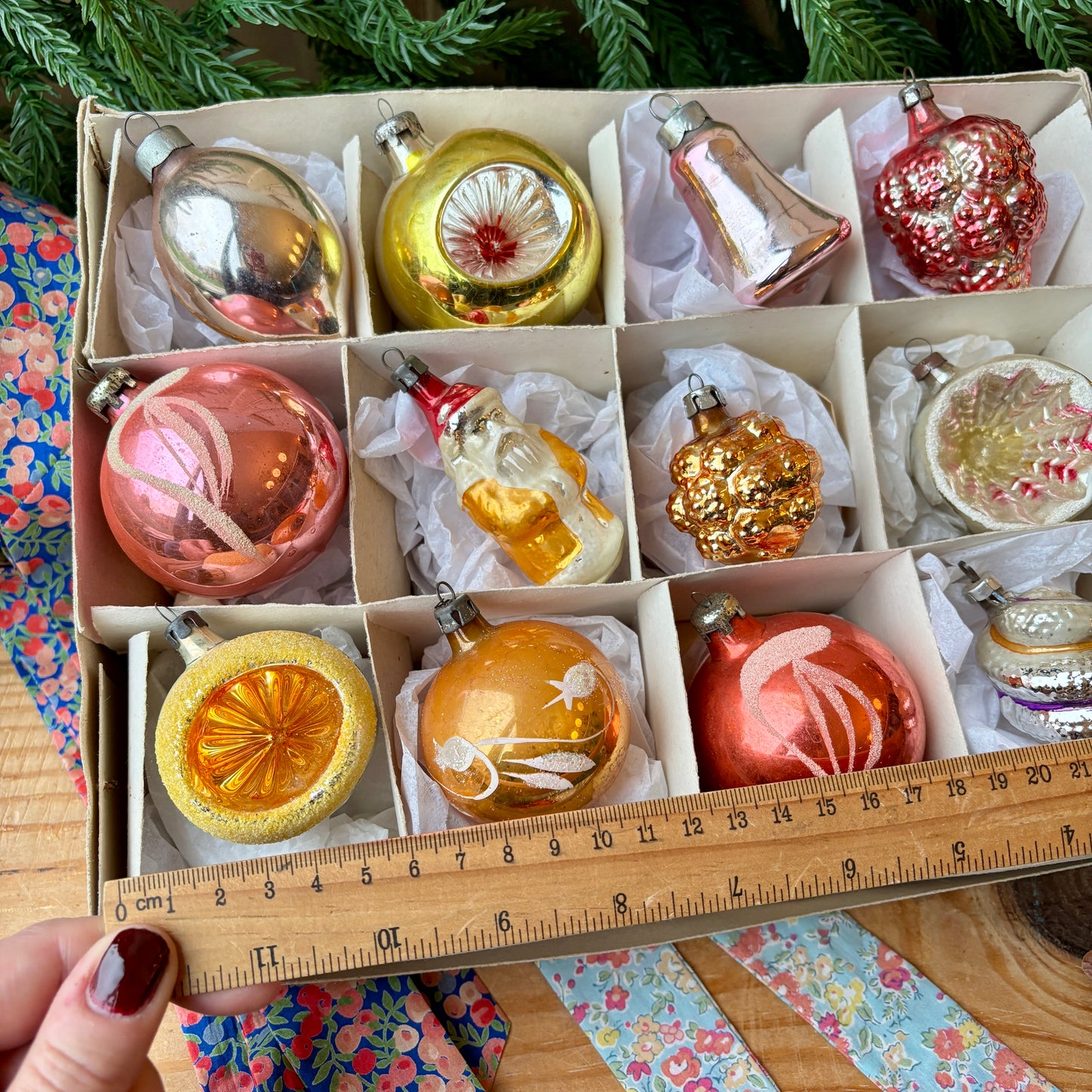 Twelve mixed pastel vintage baubles