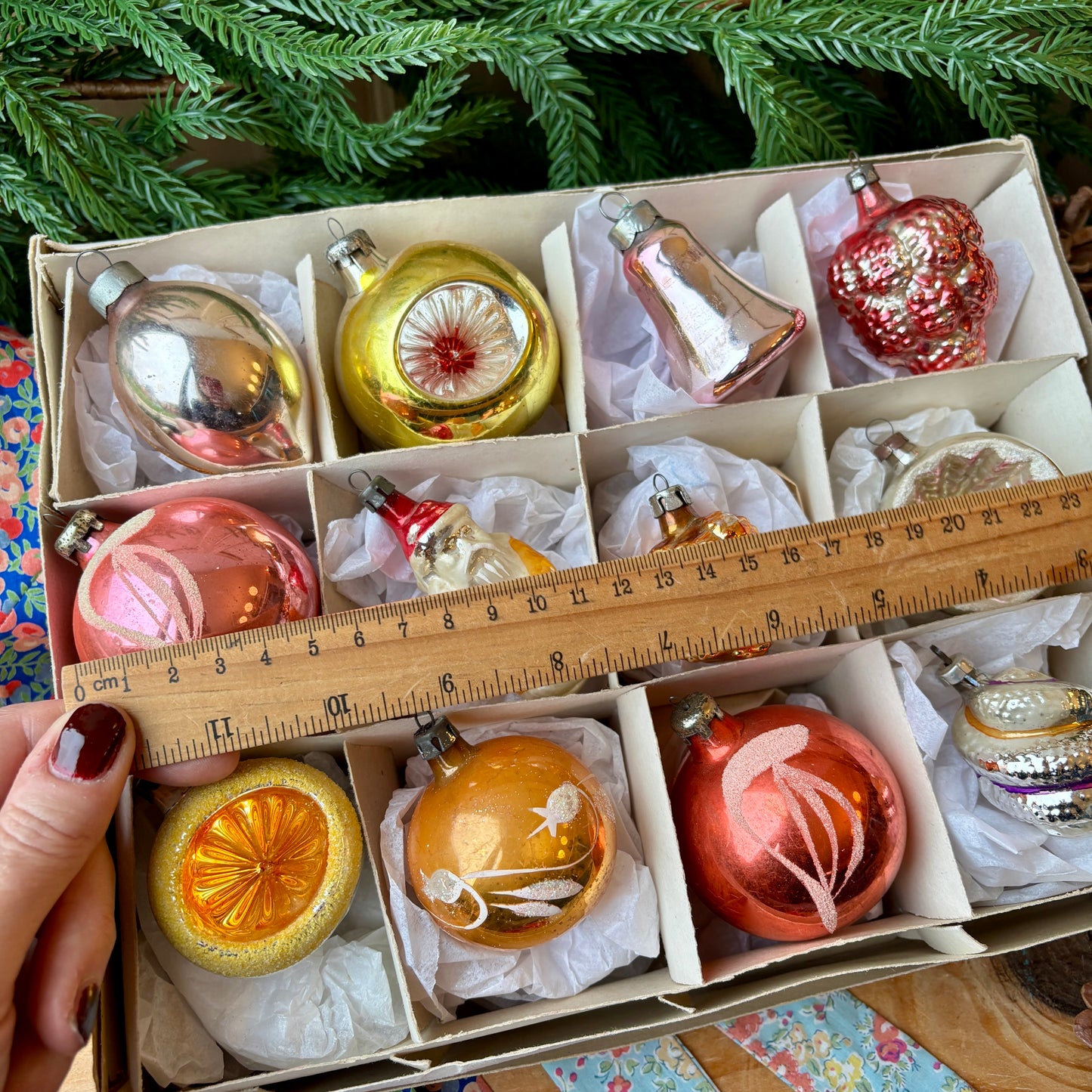 Twelve mixed pastel vintage baubles