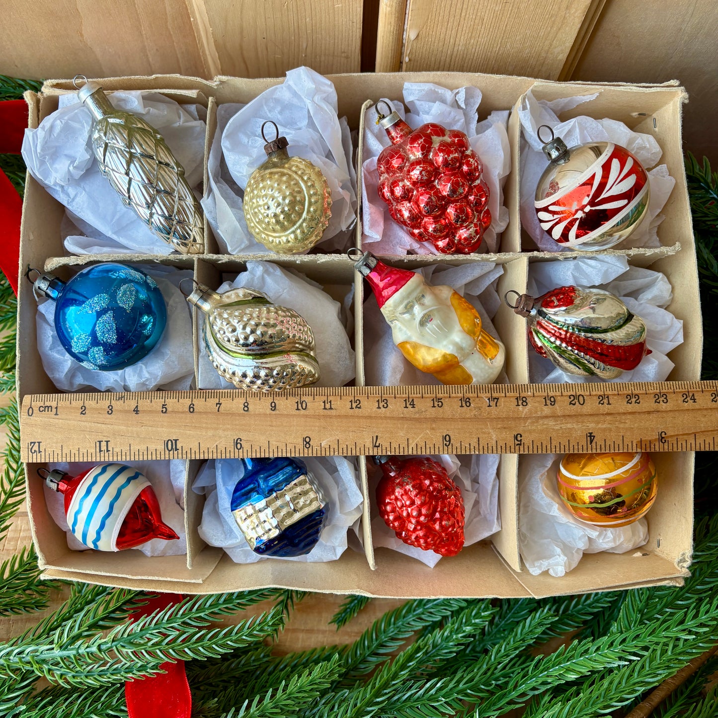 Twelve mixed novelty vintage baubles