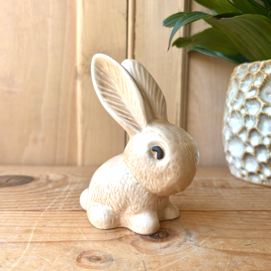Vintage Sylvac Beige Bunny Rabbit model 990