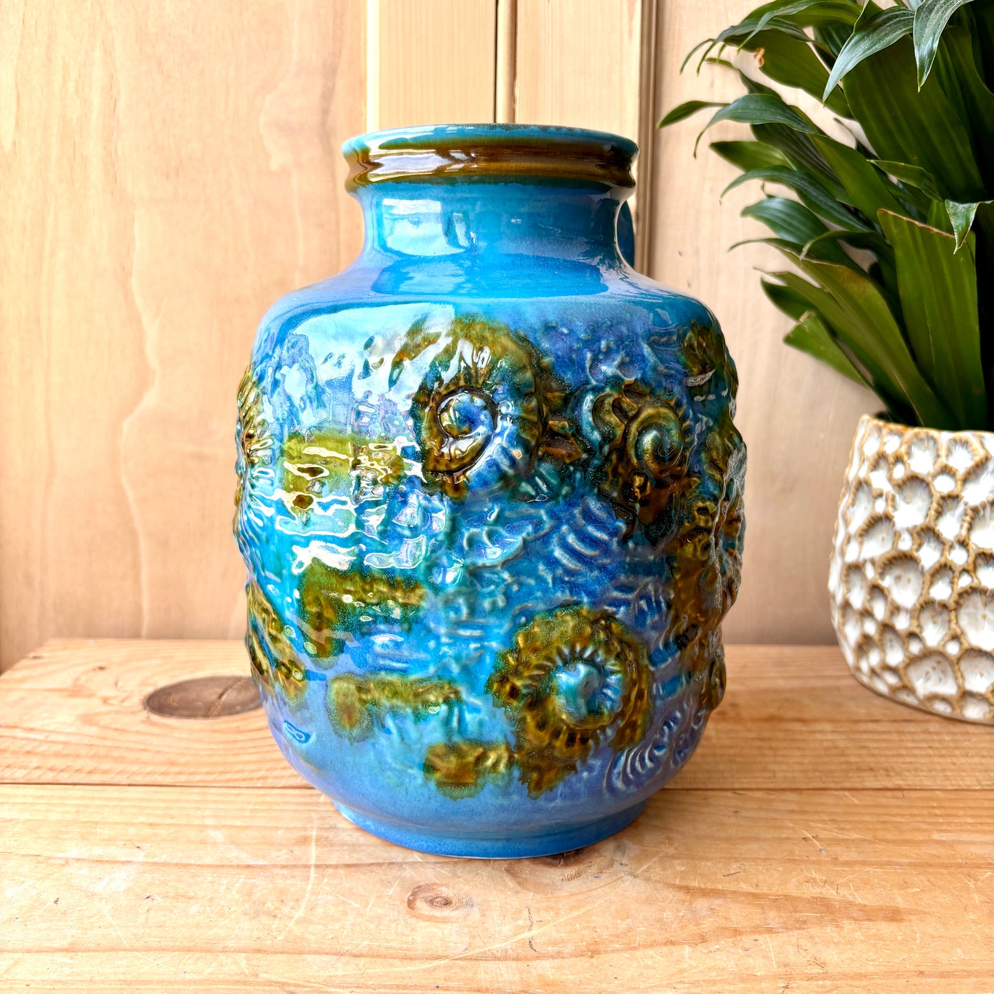 Very Rare West German Carsten Tonnieshof Vase 7497-25