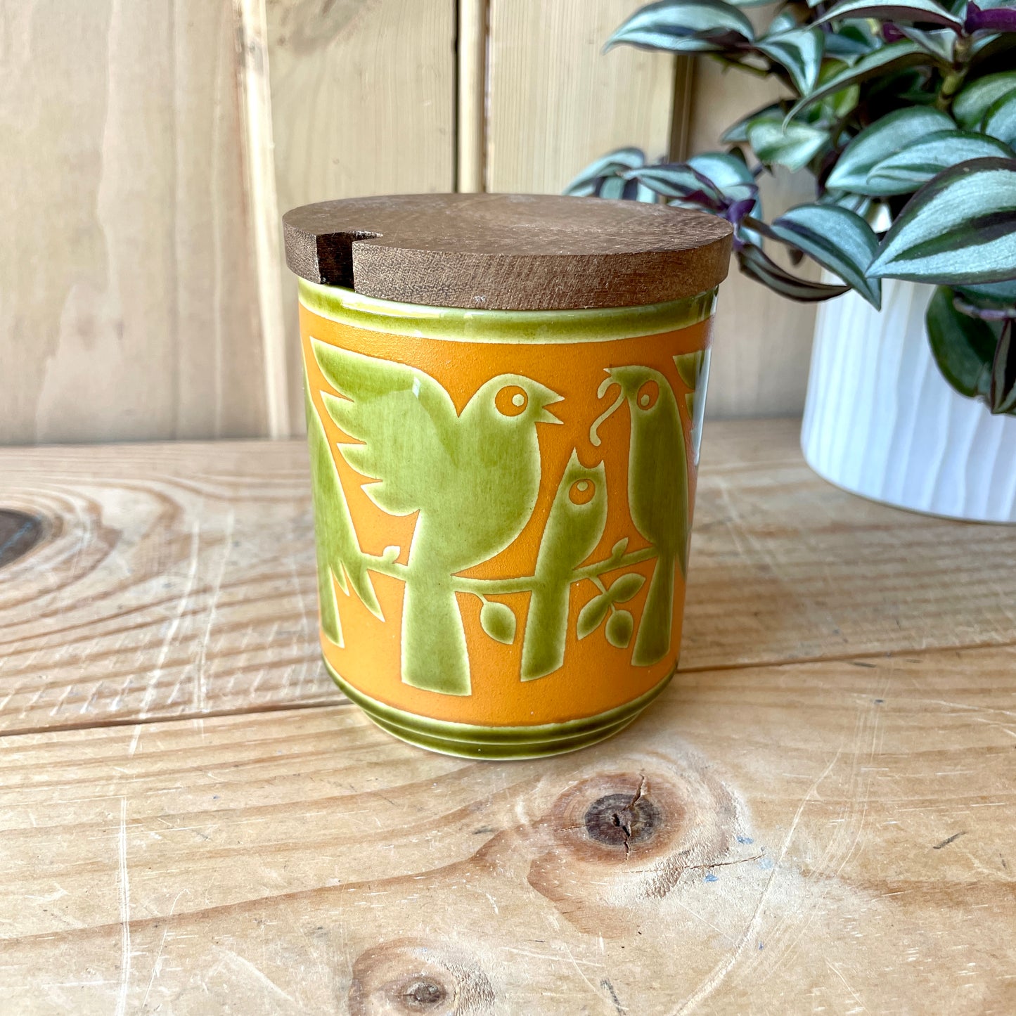 Hornsea Bird and Chick preserve pot