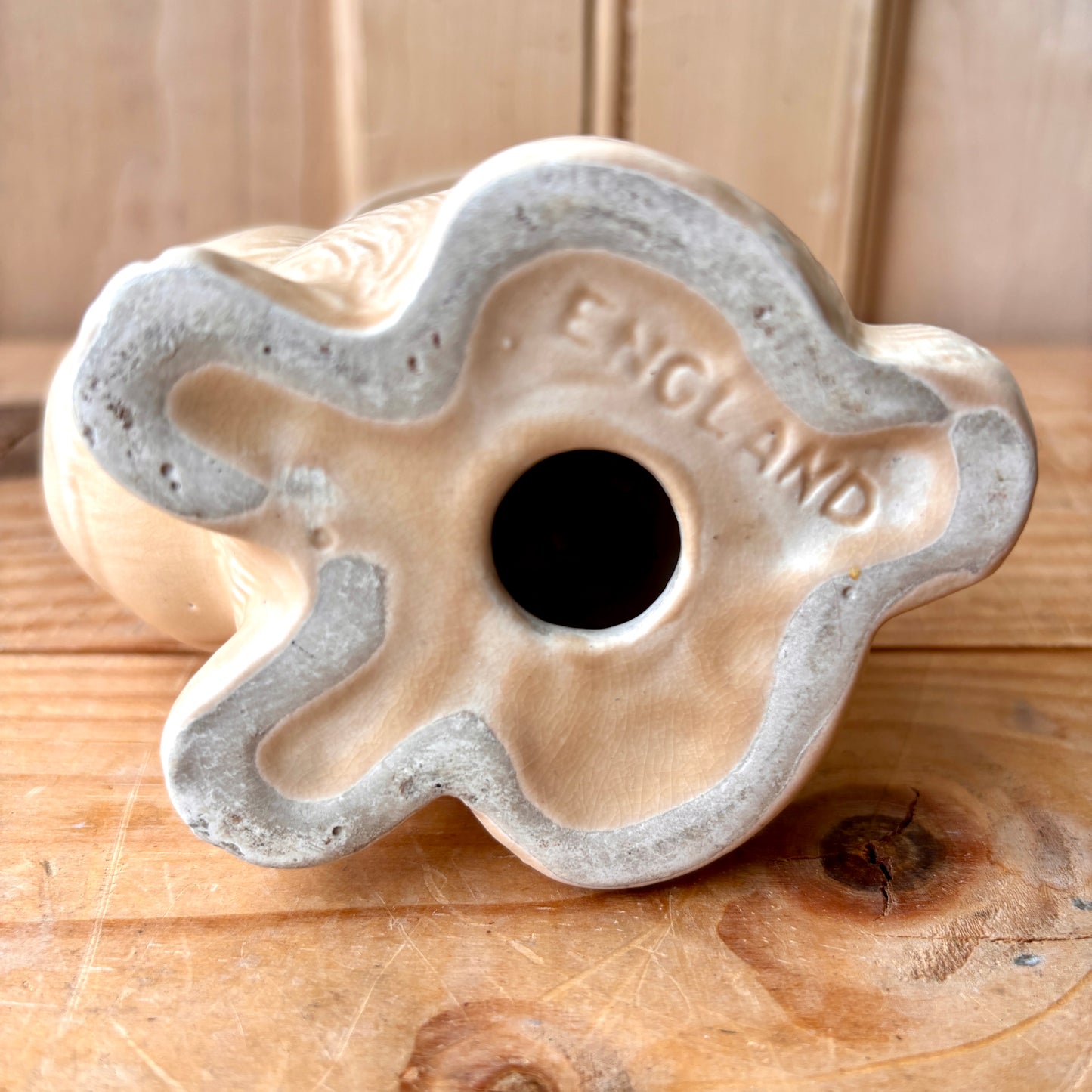 Vintage Sylvac style Bunny