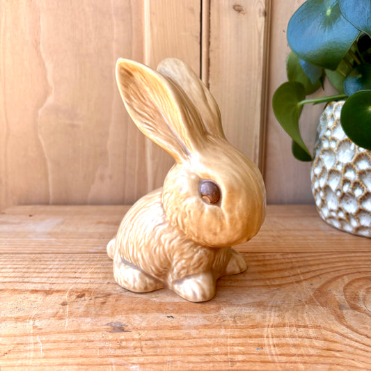 Vintage Sylvac Bunny model 1026
