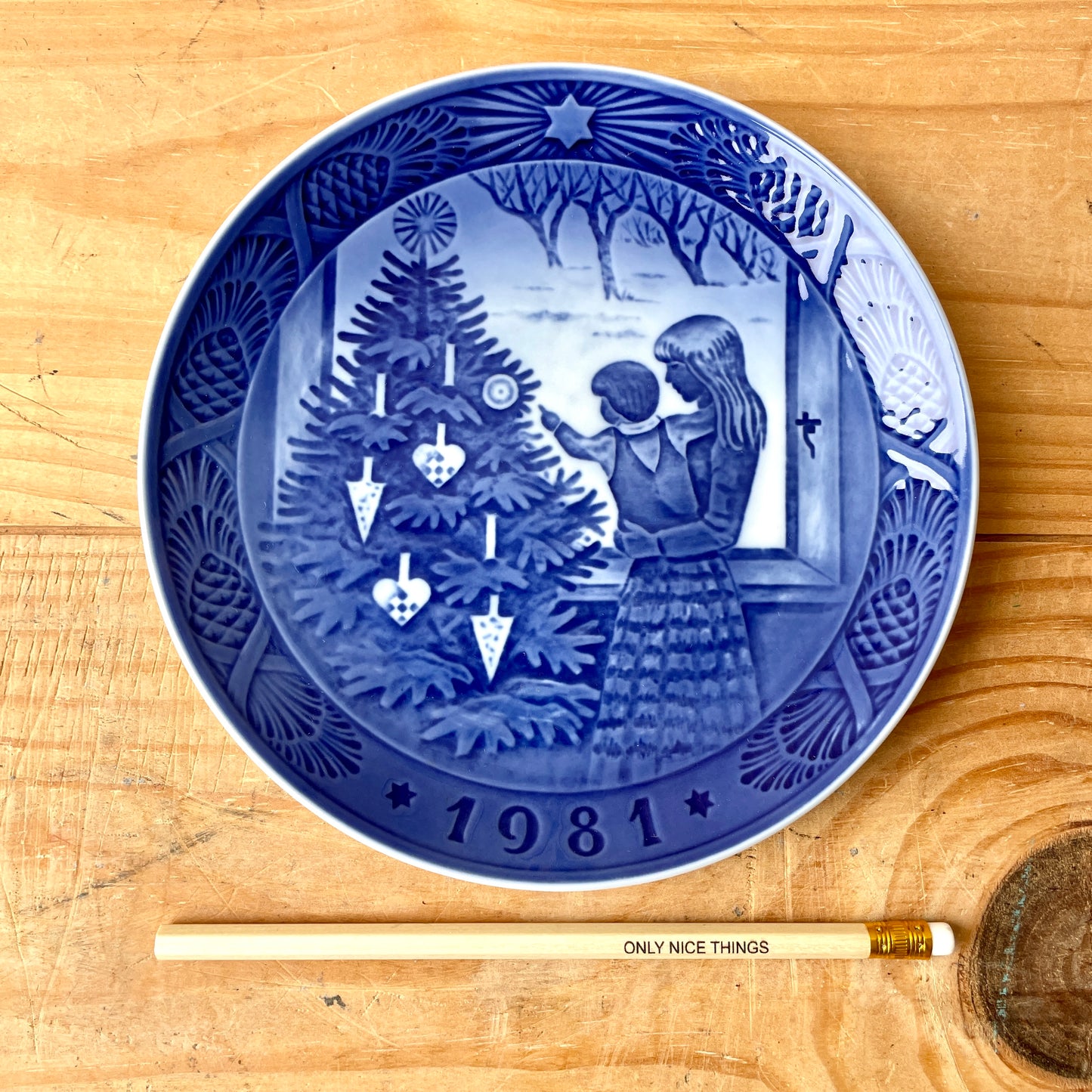 Royal Copenhagen Christmas Plate 1981