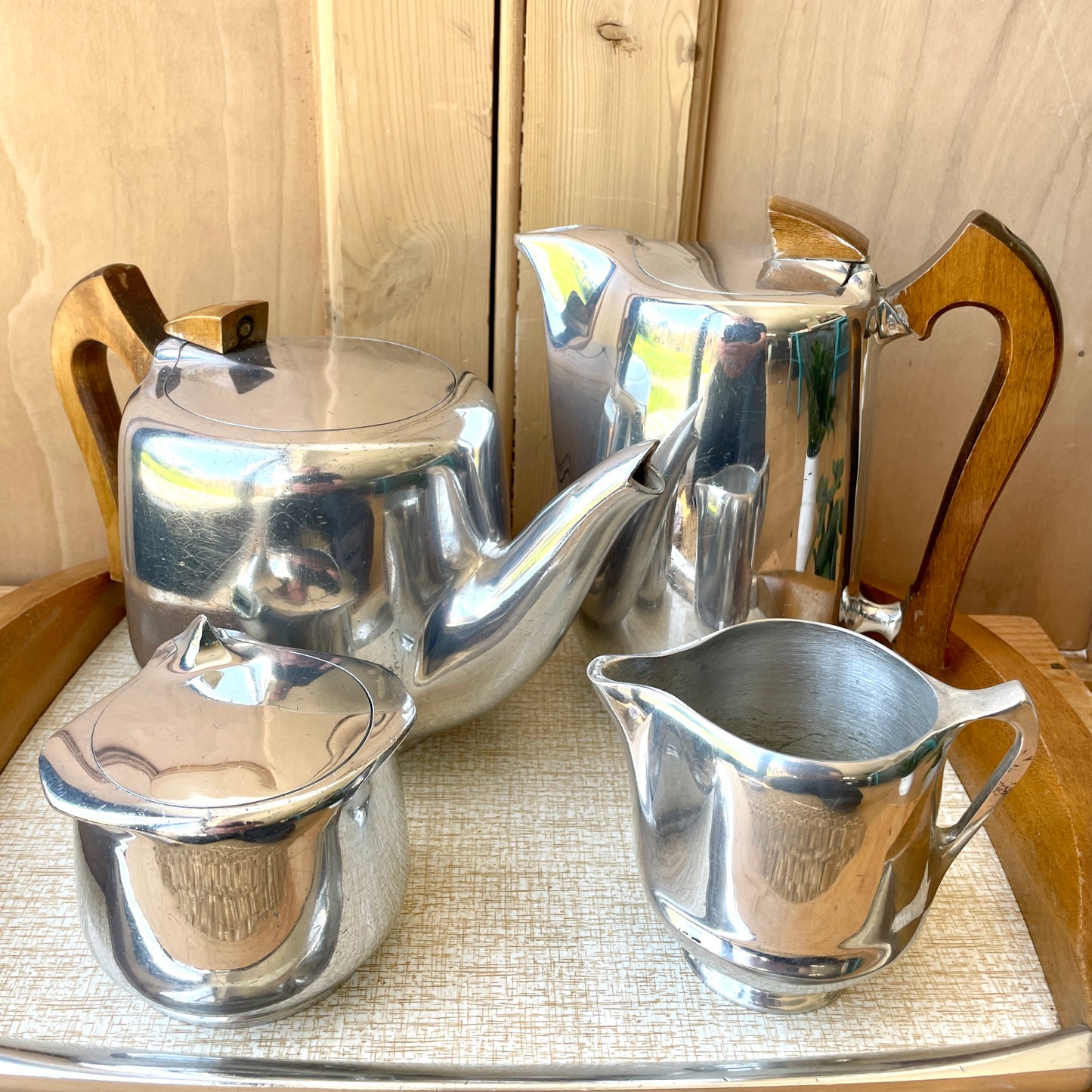 Picquot ware set
