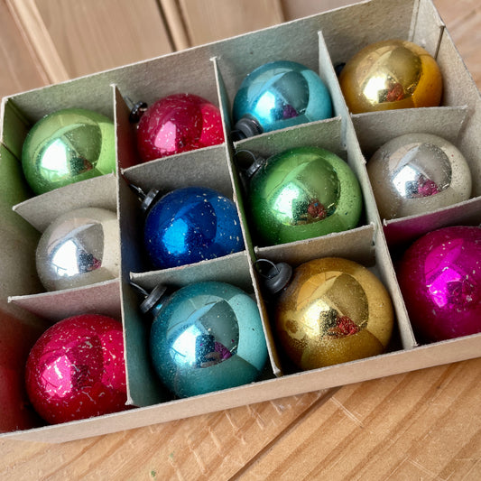12 Small Vintage Baubles